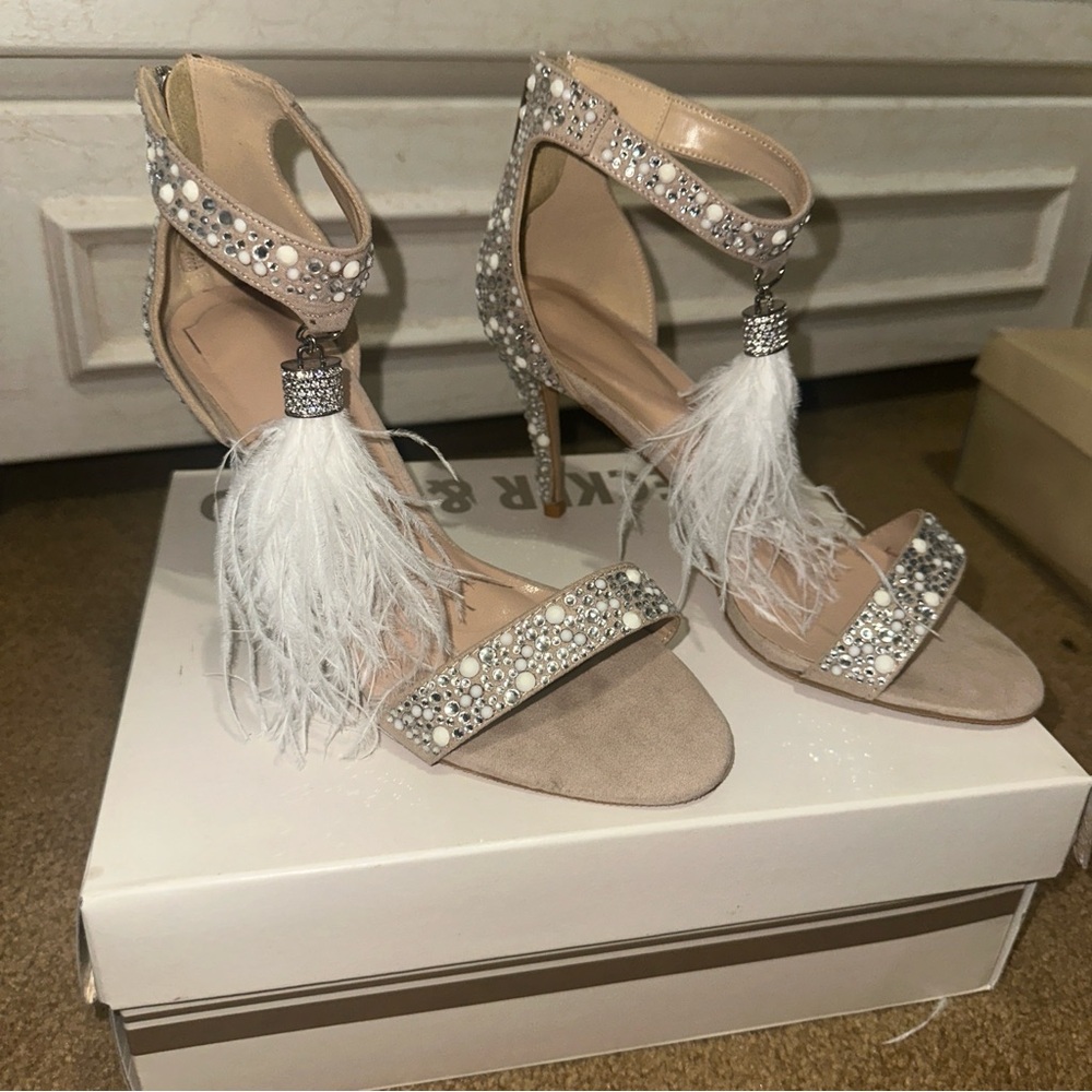 Elegant Beige Embellished Heels with Feathers